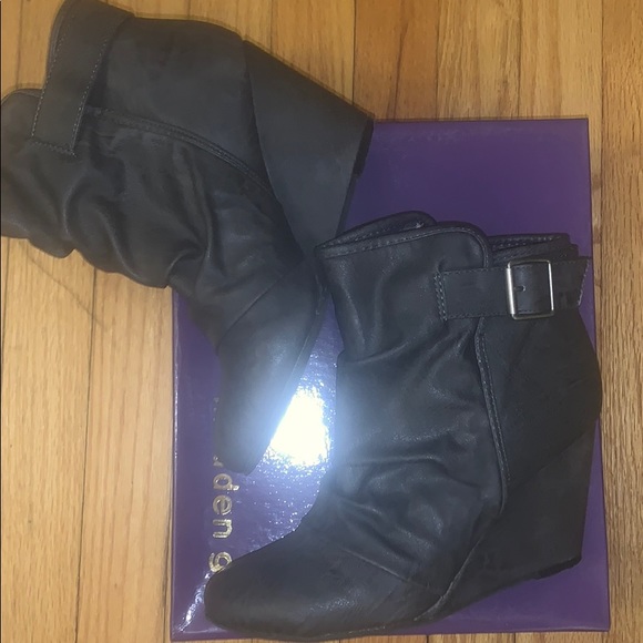 Madden girl charcoal gray booties - Picture 2 of 6